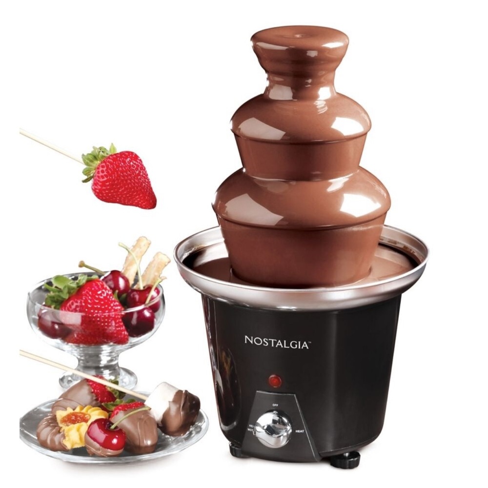 Nostalgia Chocolate Fondue Fountain